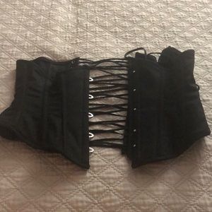 Orchard Corset corset & waist-shaper. Size 28